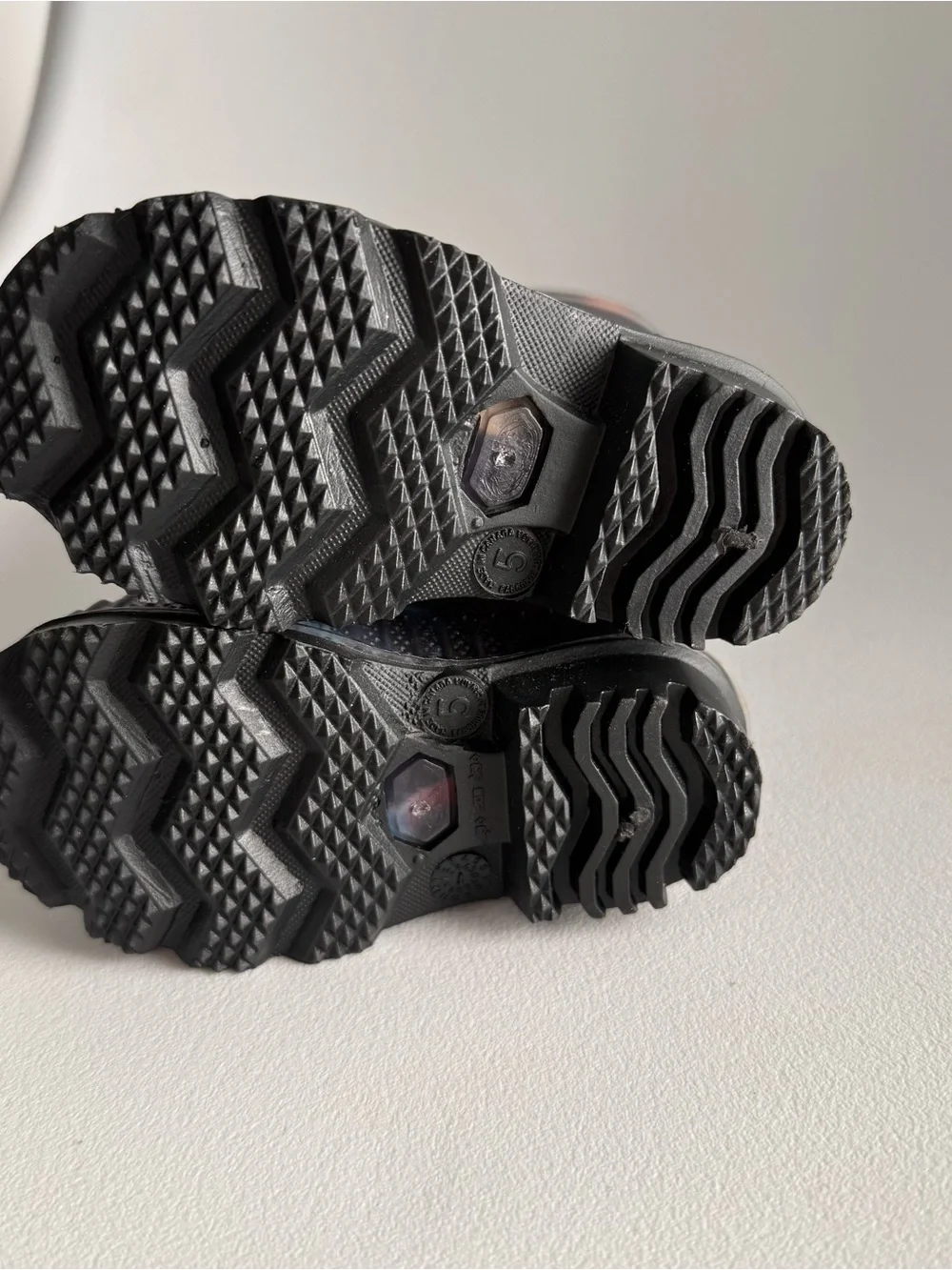 Kamik sturdy waterproof